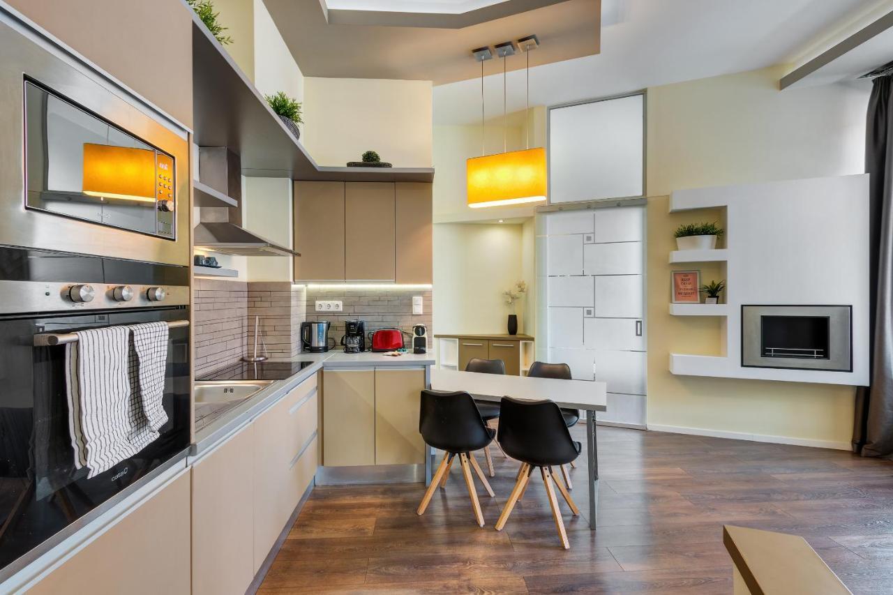 Spacious & Stylish Apartment In Downtown Budapeste Exterior foto