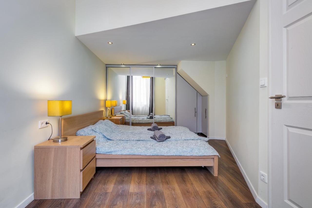 Spacious & Stylish Apartment In Downtown Budapeste Exterior foto