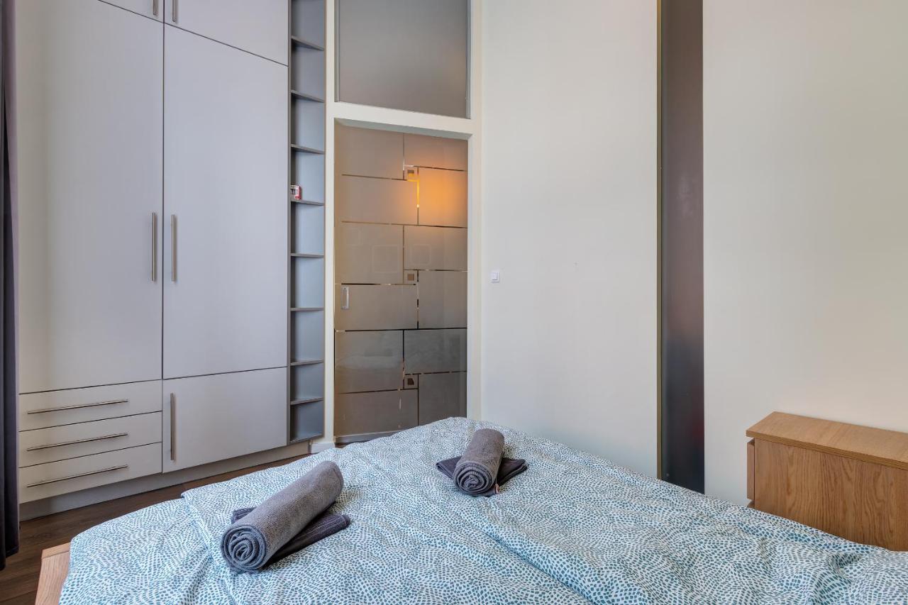 Spacious & Stylish Apartment In Downtown Budapeste Exterior foto