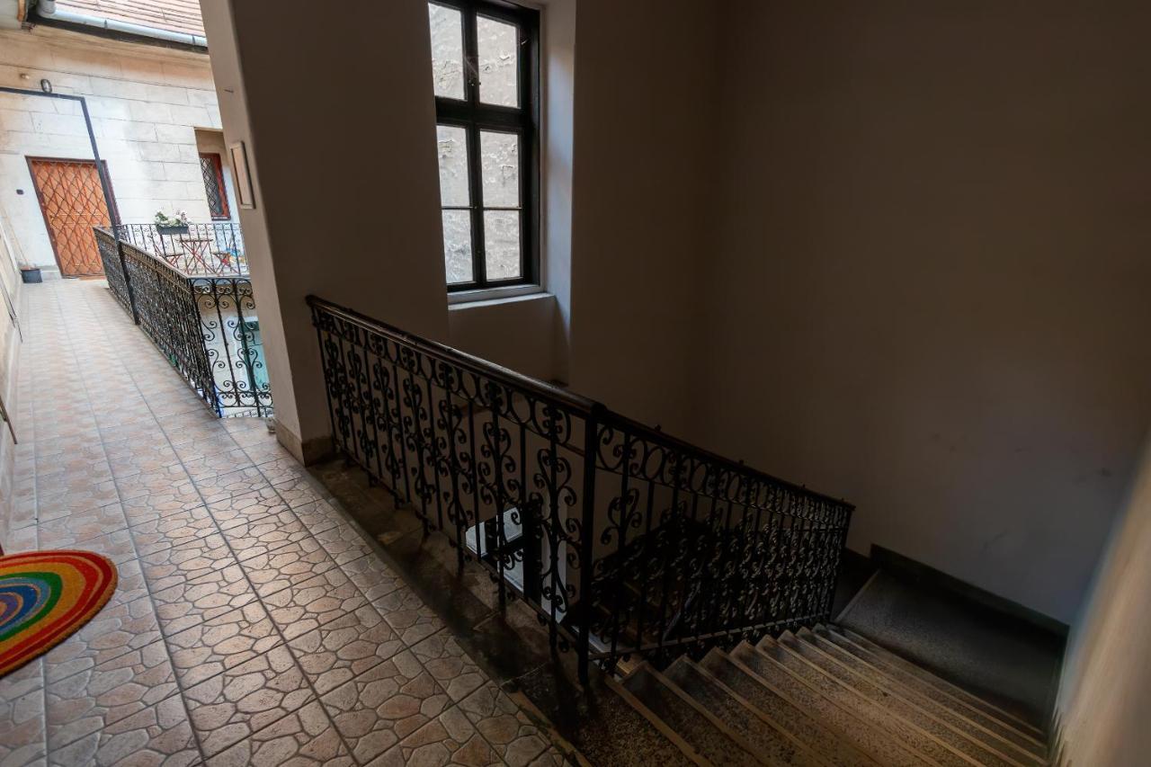 Spacious & Stylish Apartment In Downtown Budapeste Exterior foto