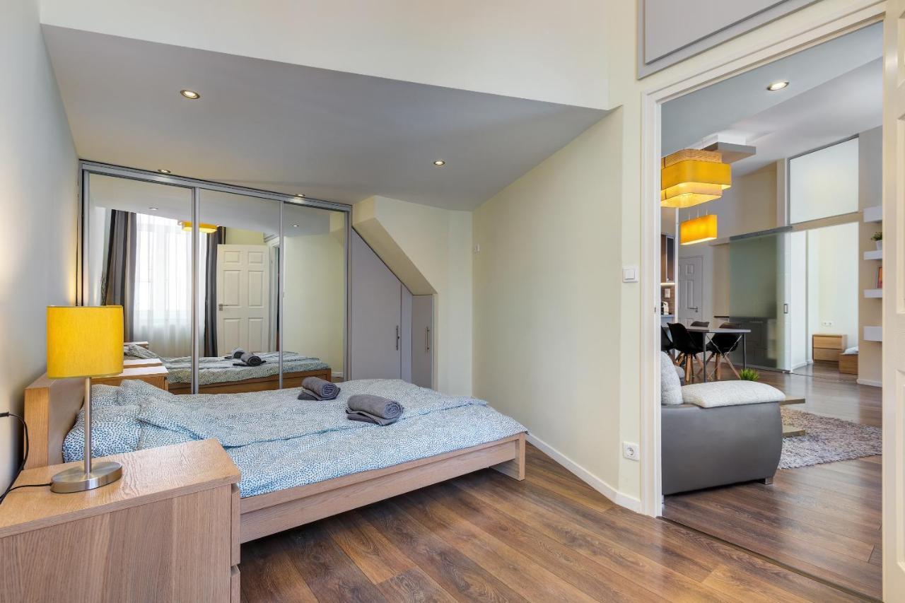 Spacious & Stylish Apartment In Downtown Budapeste Exterior foto